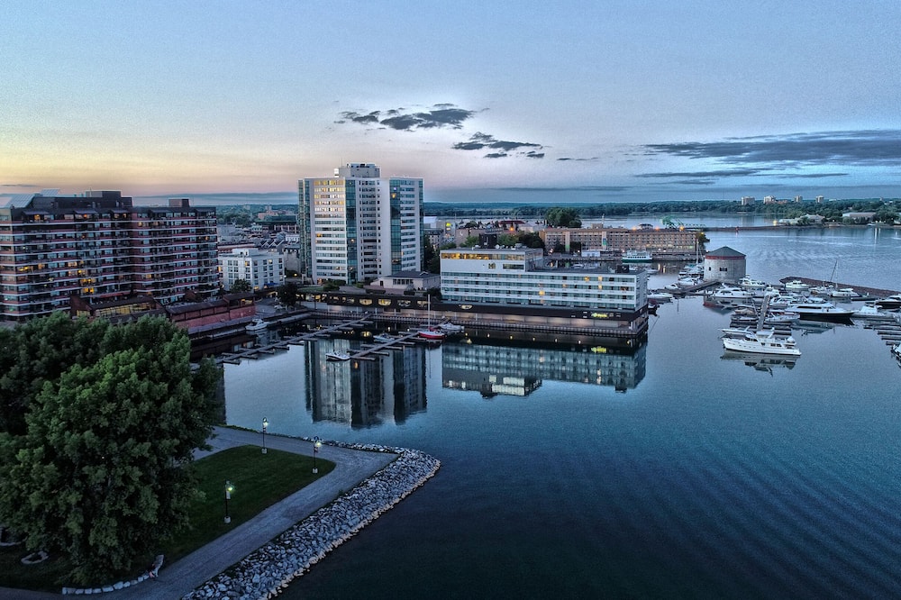 Delta Hotels by Marriott Kingston Waterfront