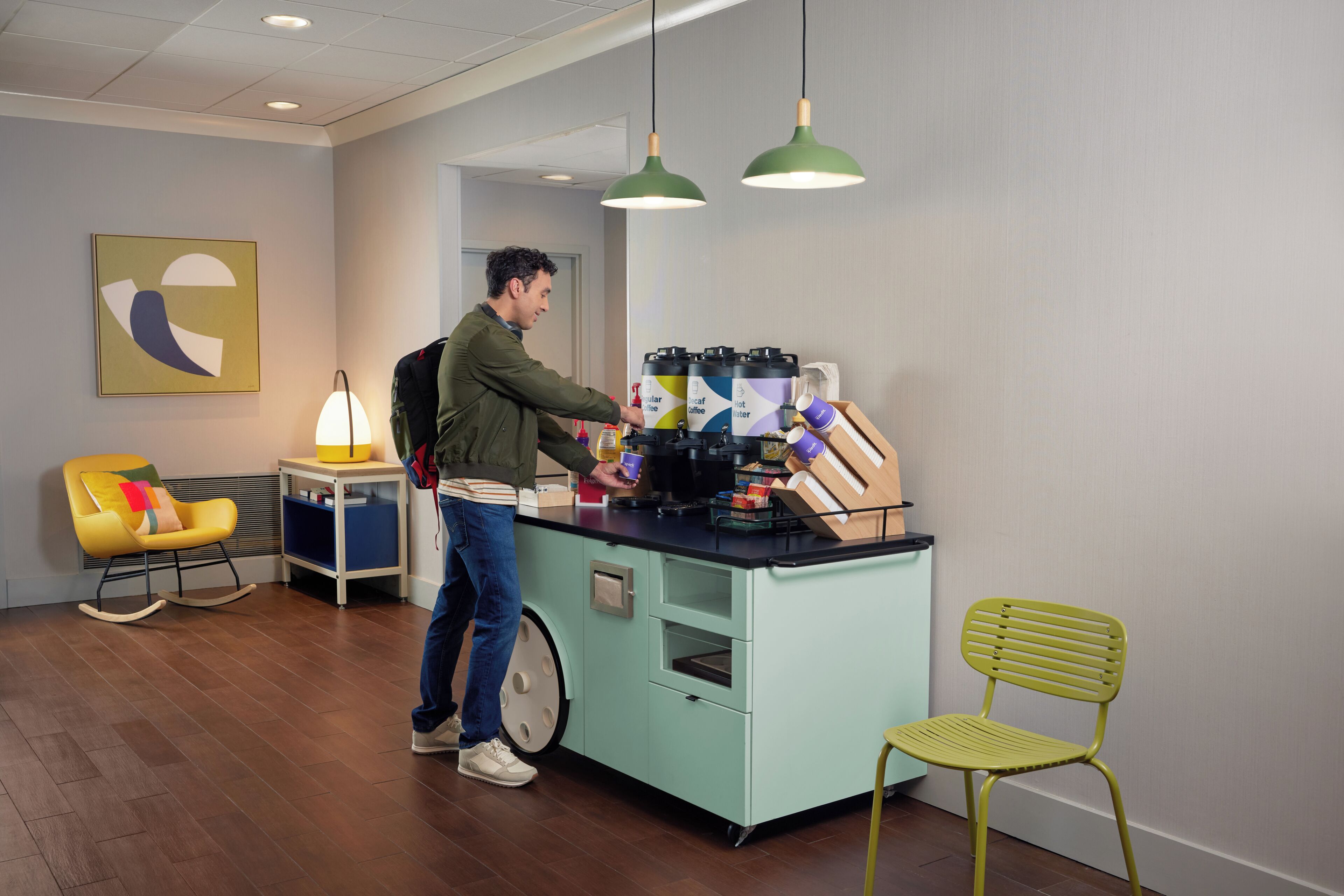 Free daily continental breakfast 