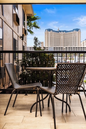 Suite, 2 Queen Beds, Balcony | Terrace/patio - Ellis Island Hotel (Las Vegas)