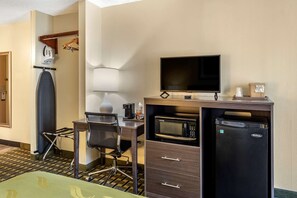 Desk, iron/ironing board, free WiFi, bed sheets