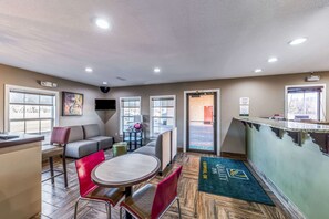Lobby - Quality Inn Glenpool - Tulsa (Glenpool)