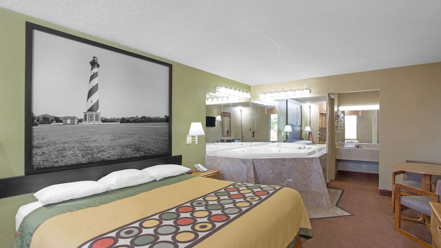 Super 8 by Wyndham Dunn