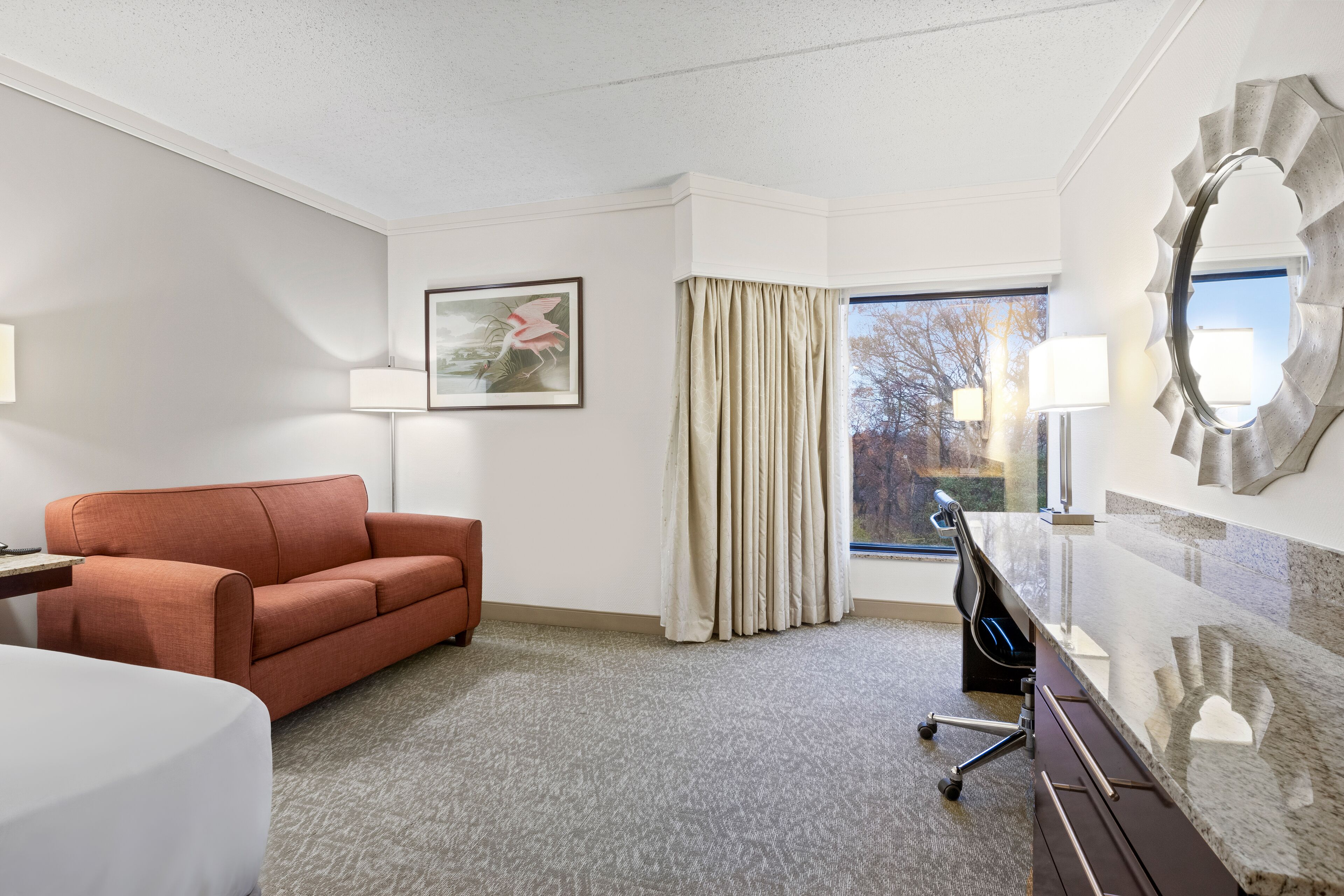 minibar, in-room safe, desk, laptop workspace