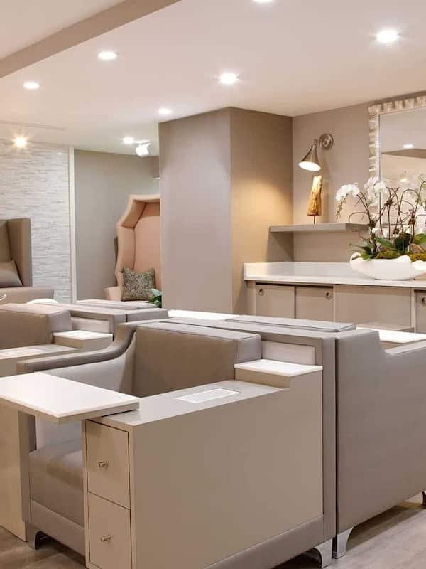 Couples treatment rooms, steam room, body treatments, hot stone massages