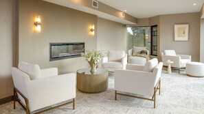 Couples treatment rooms, hot tub, steam room, body treatments