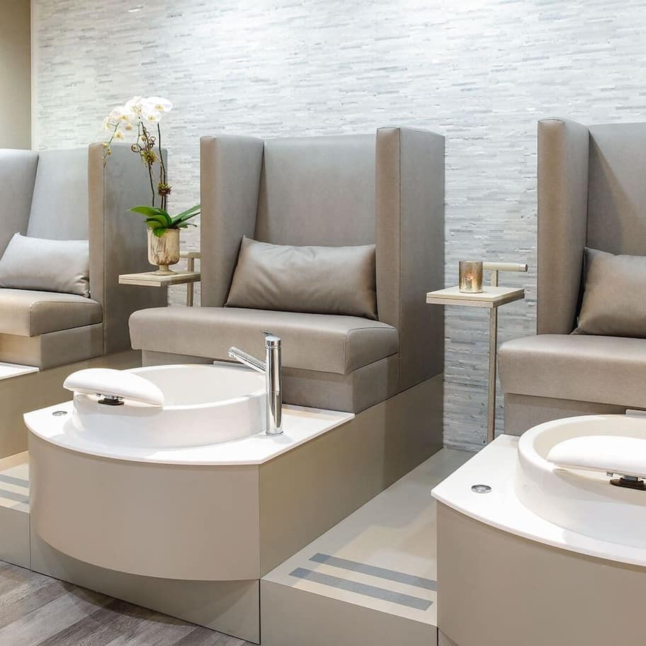 Couples treatment rooms, steam room, body treatments, hot stone massages
