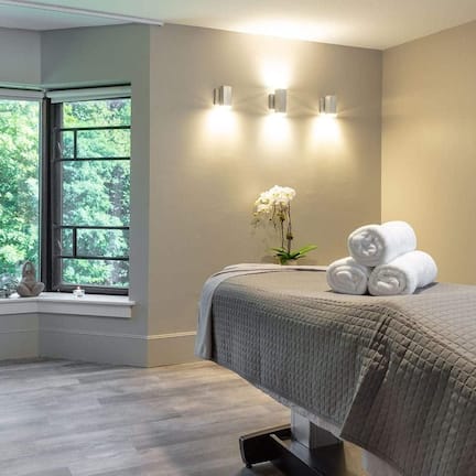Couples treatment rooms, steam room, body treatments, hot stone massages