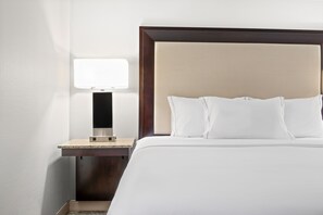 Hochwertige Bettwaren, Pillowtop-Betten, Minibar, Zimmersafe