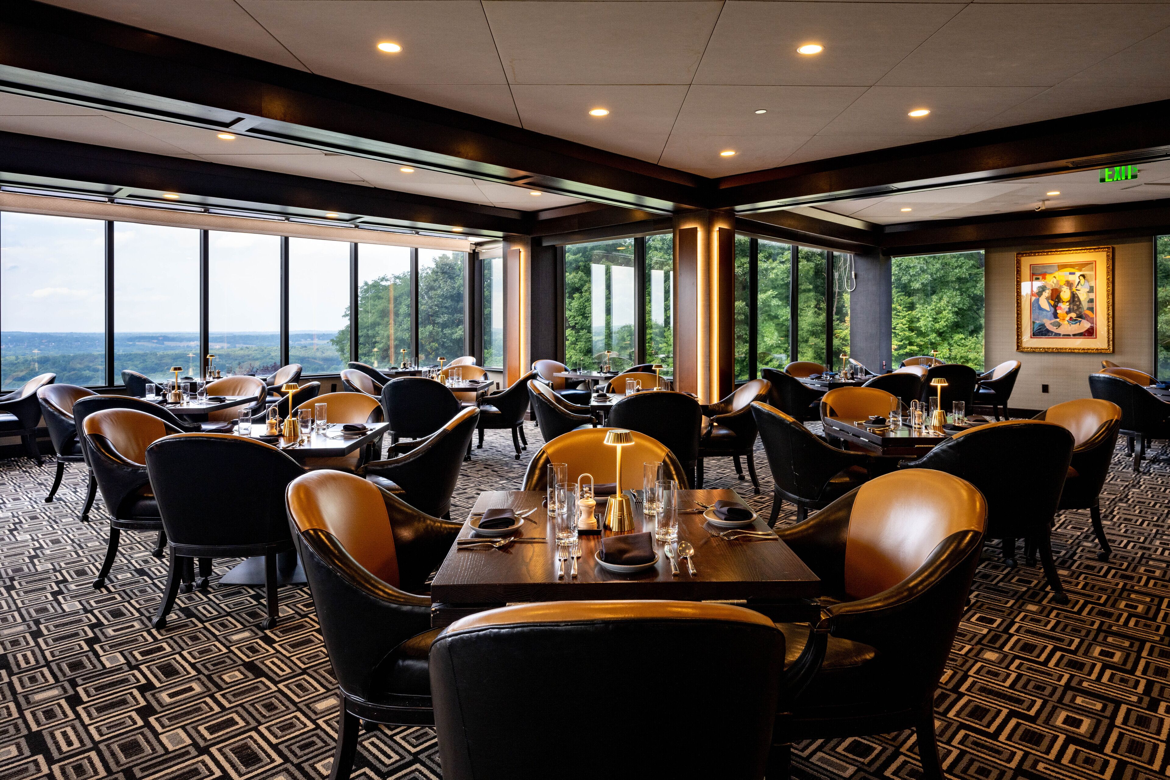 Petit déjeuner, dîner et brunch servis sur place