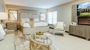 Executive Suite, 1 King Bed | Minibar, in-room safe, desk, laptop workspace