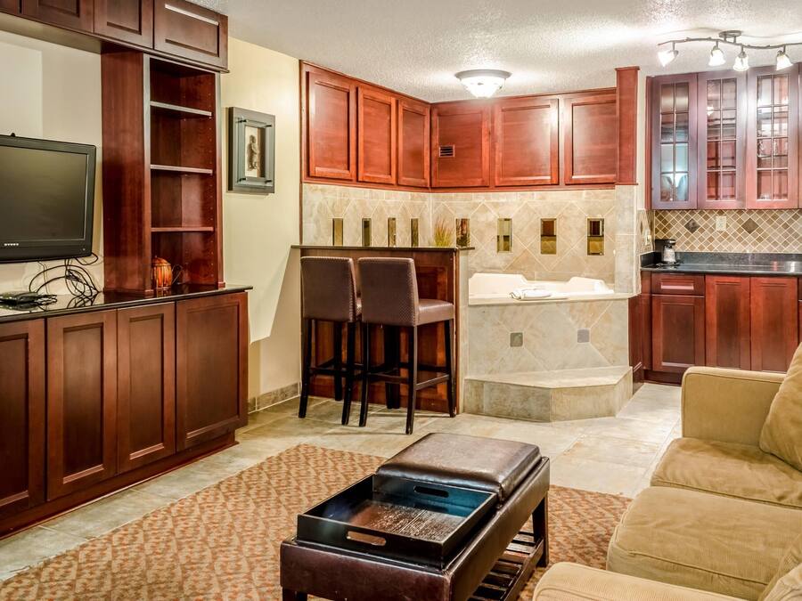 Premium bedding, in-room safe, soundproofing, iron/ironing board