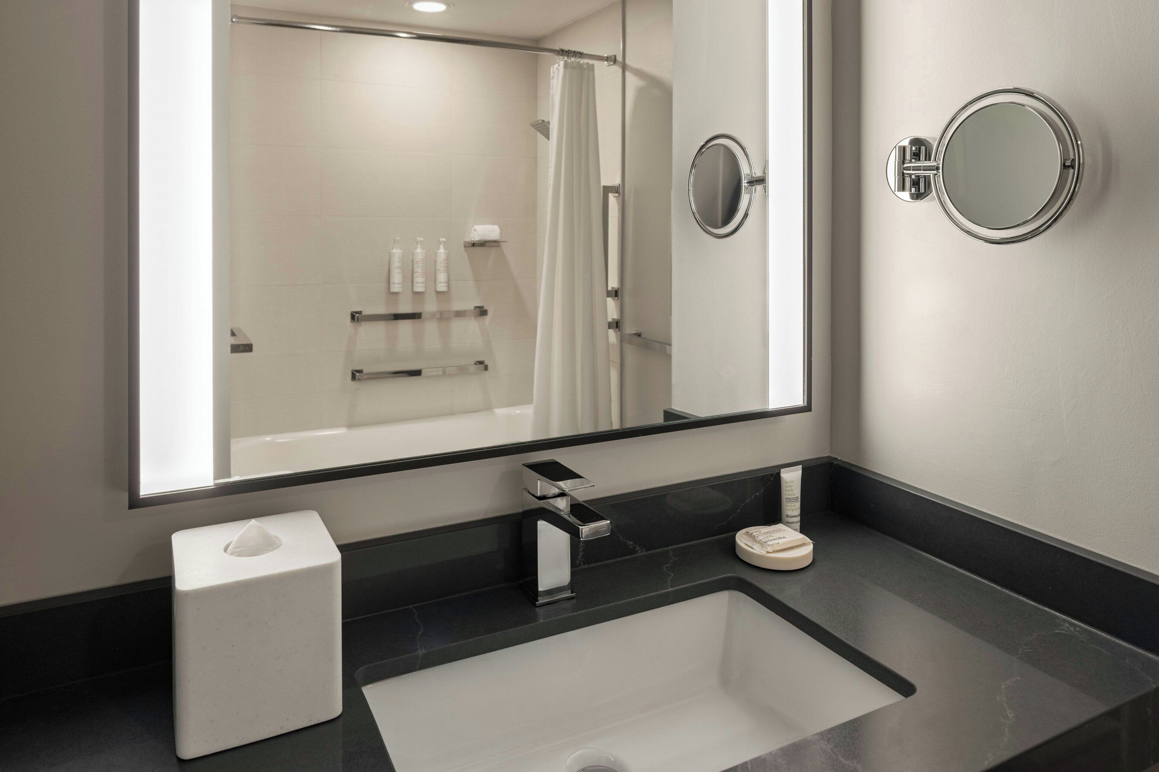 combined shower/bathtub, free toiletries, hair dryer, towels