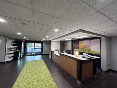 Spark by Hilton Green Bay