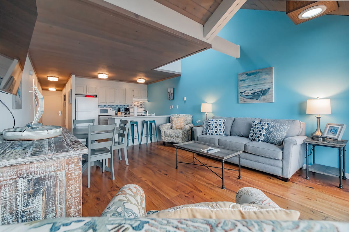 1 bedroom, premium bedding, individually decorated