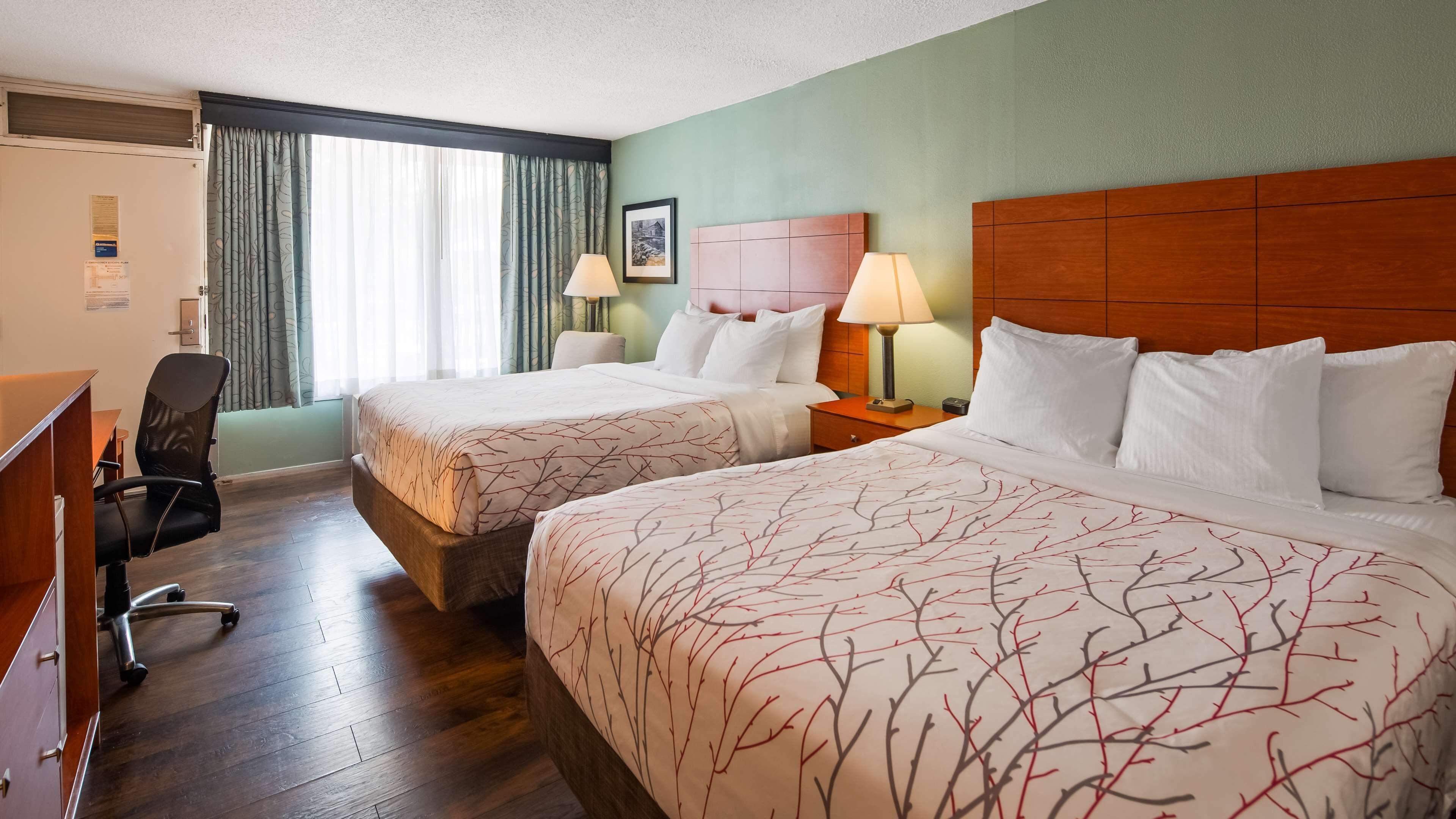 1 bedroom, premium bedding, in-room safe, individually decorated