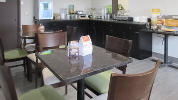 Tägliches inbegriffenes Frühstücksbuffet