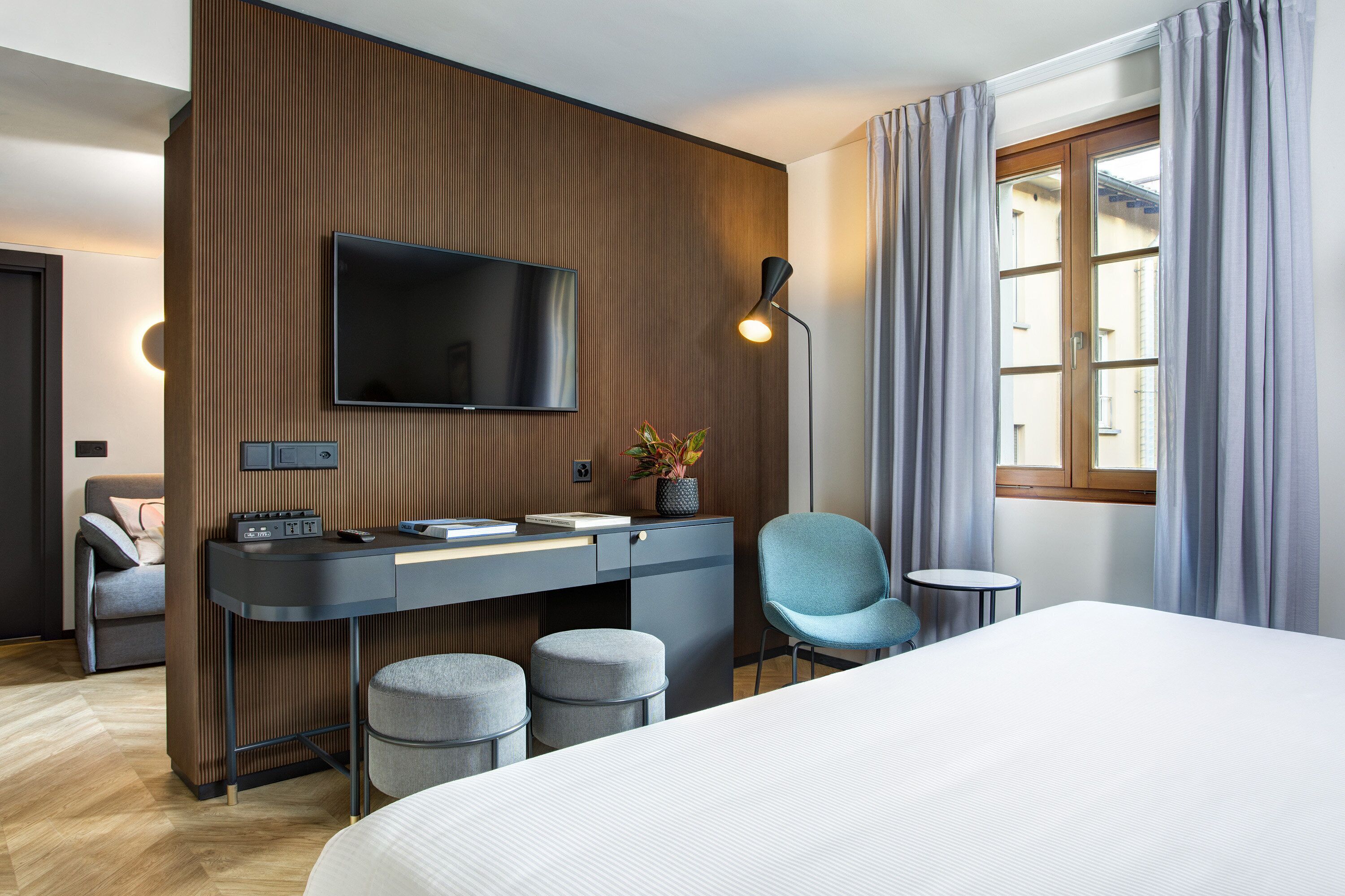 premium bedding, down duvets, minibar, in-room safe