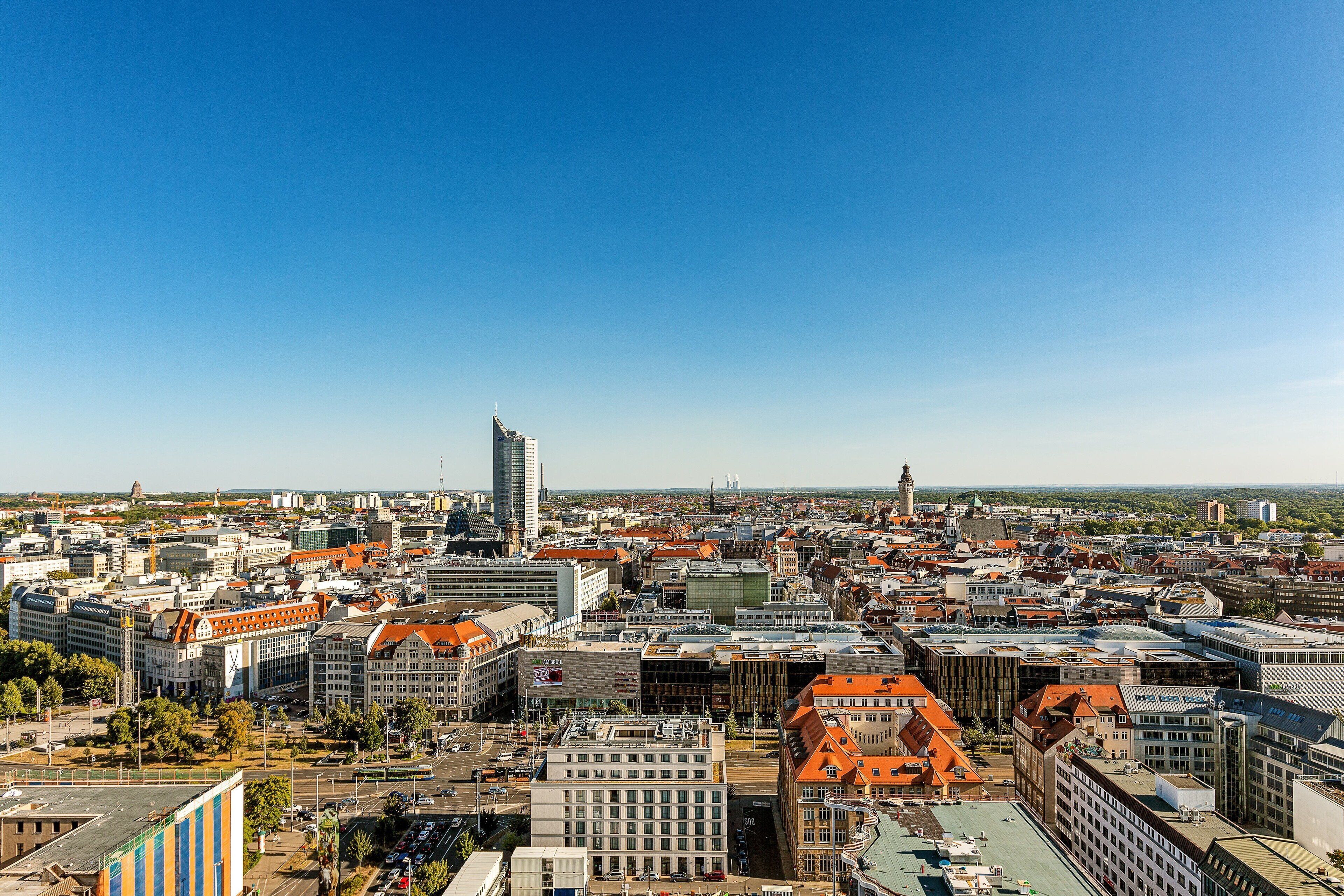 grand room, 1 king bed, city view | 1 bedroom, hypo-allergenic bedding, in-room safe, individually furnished