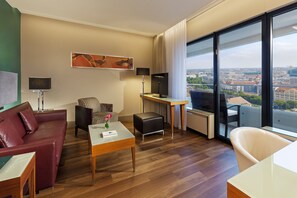 Deluxe Suite, 1 Bedroom, City View (Balcony)