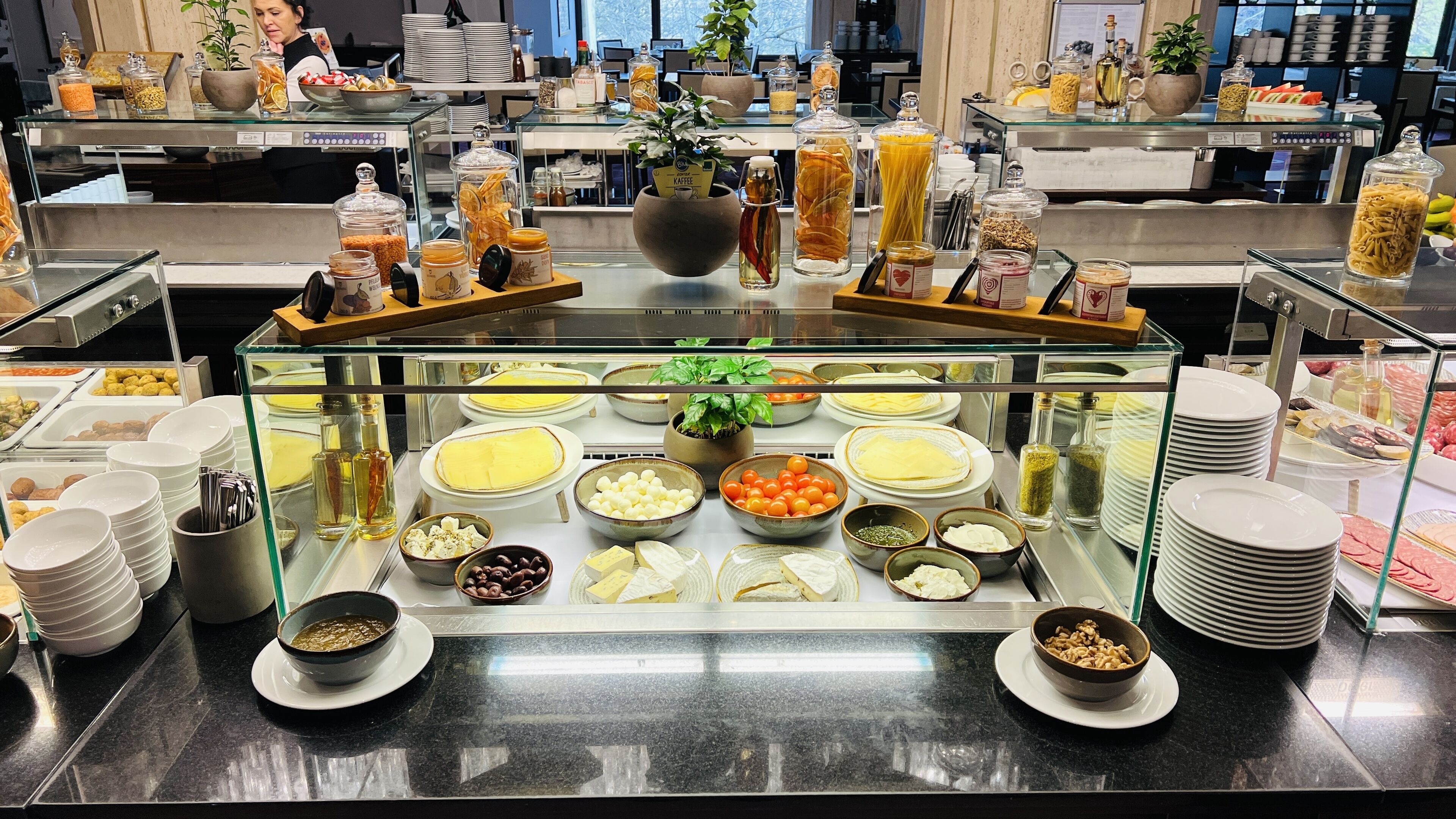 Daily buffet breakfast (EUR 27 per person)