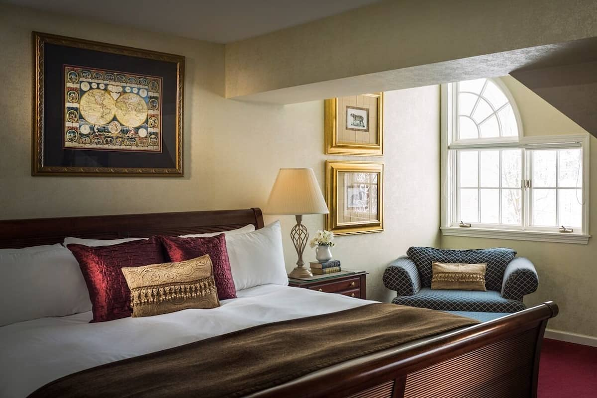 Premiere One Bedroom Suite | Premium bedding, pillow-top beds, in-room safe, individually decorated