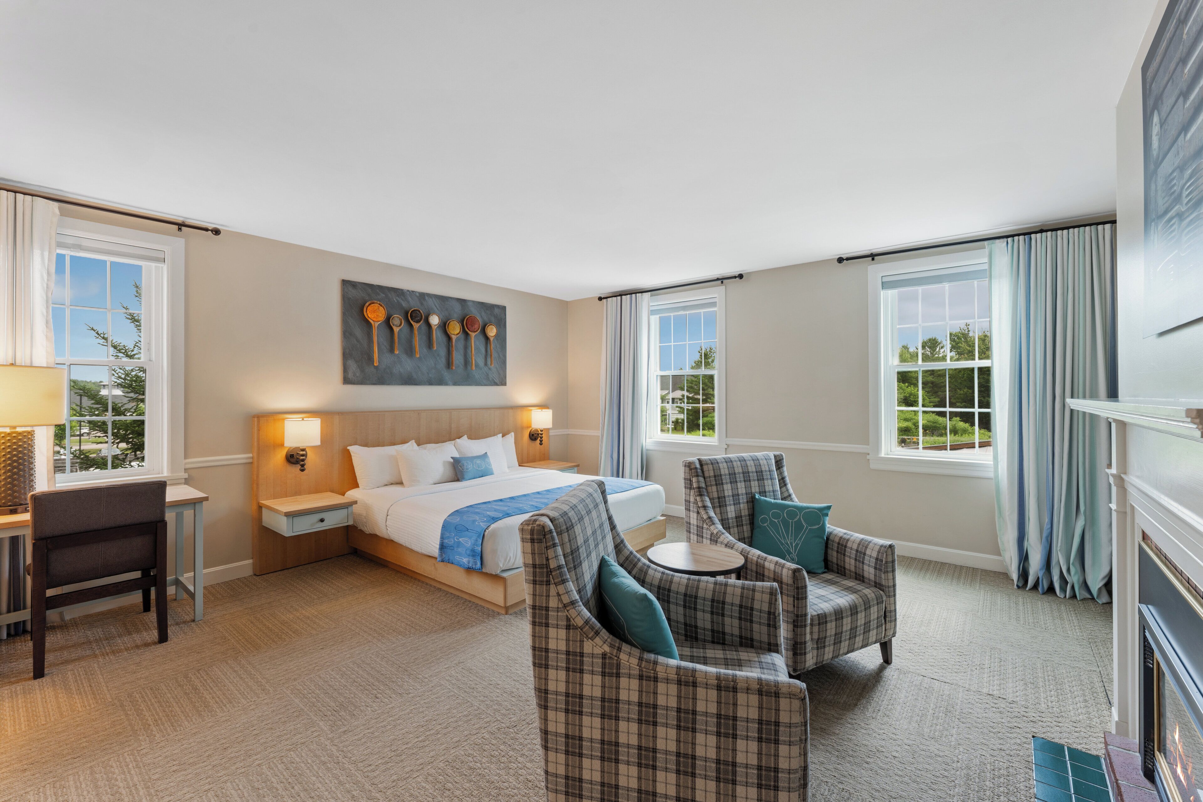 Premium bedding, pillow-top beds, in-room safe, individually decorated
