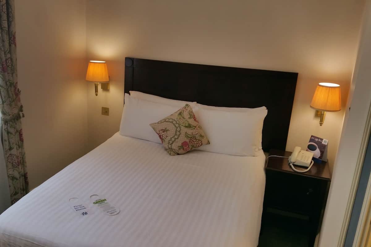 Premium bedding, Tempur-Pedic beds, in-room safe, individually decorated