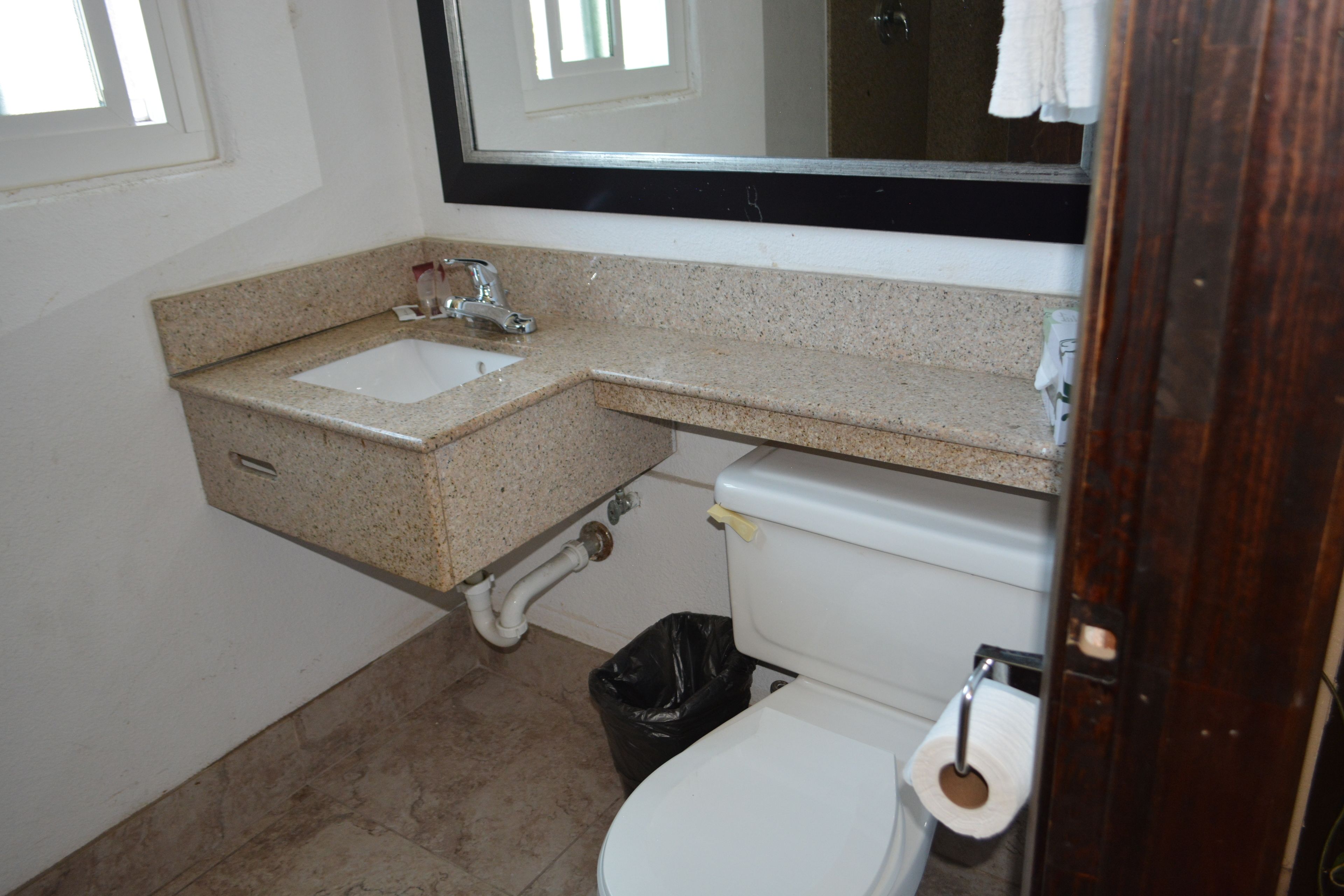 Foto - Harbor Inn & Suites