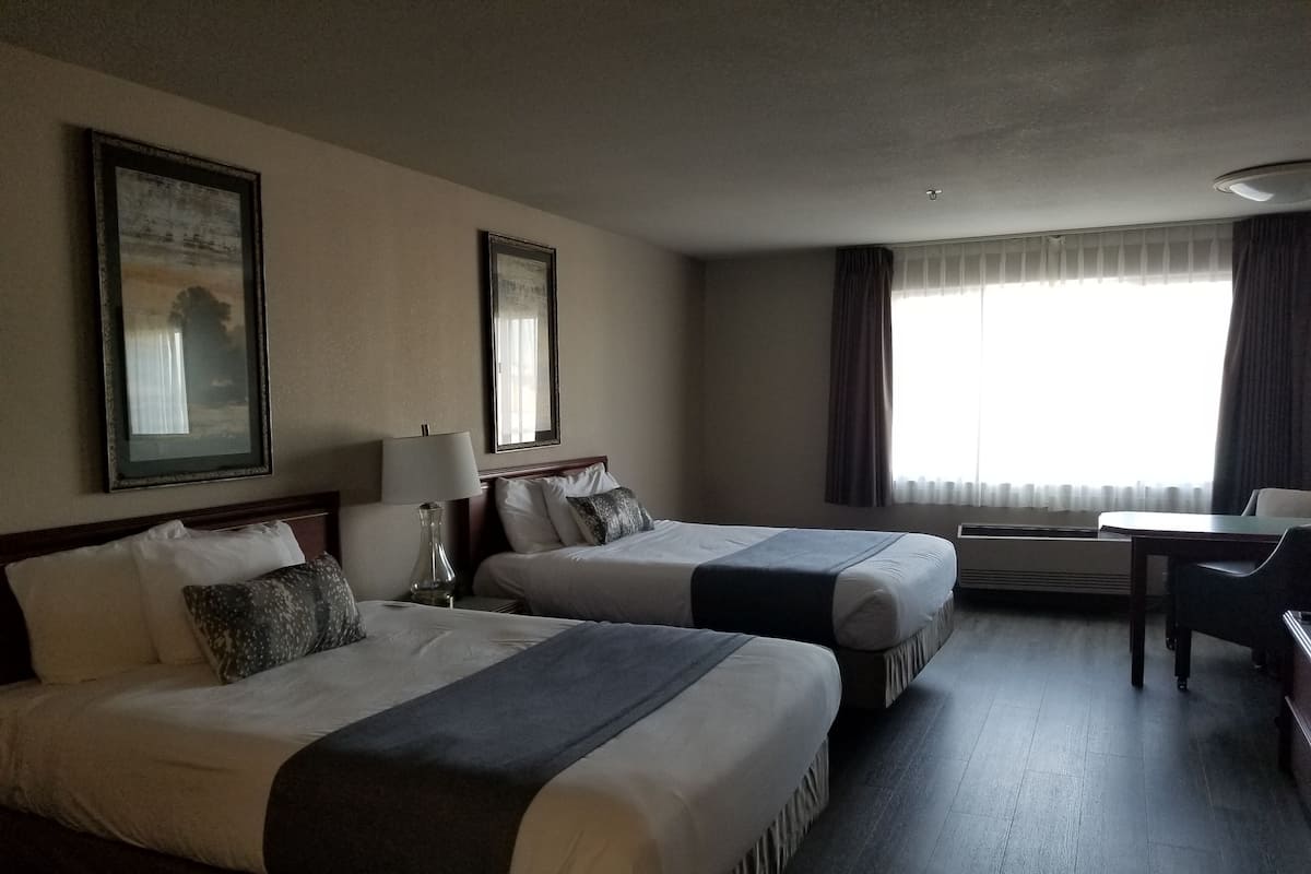 Desk, blackout drapes, iron/ironing board, free WiFi