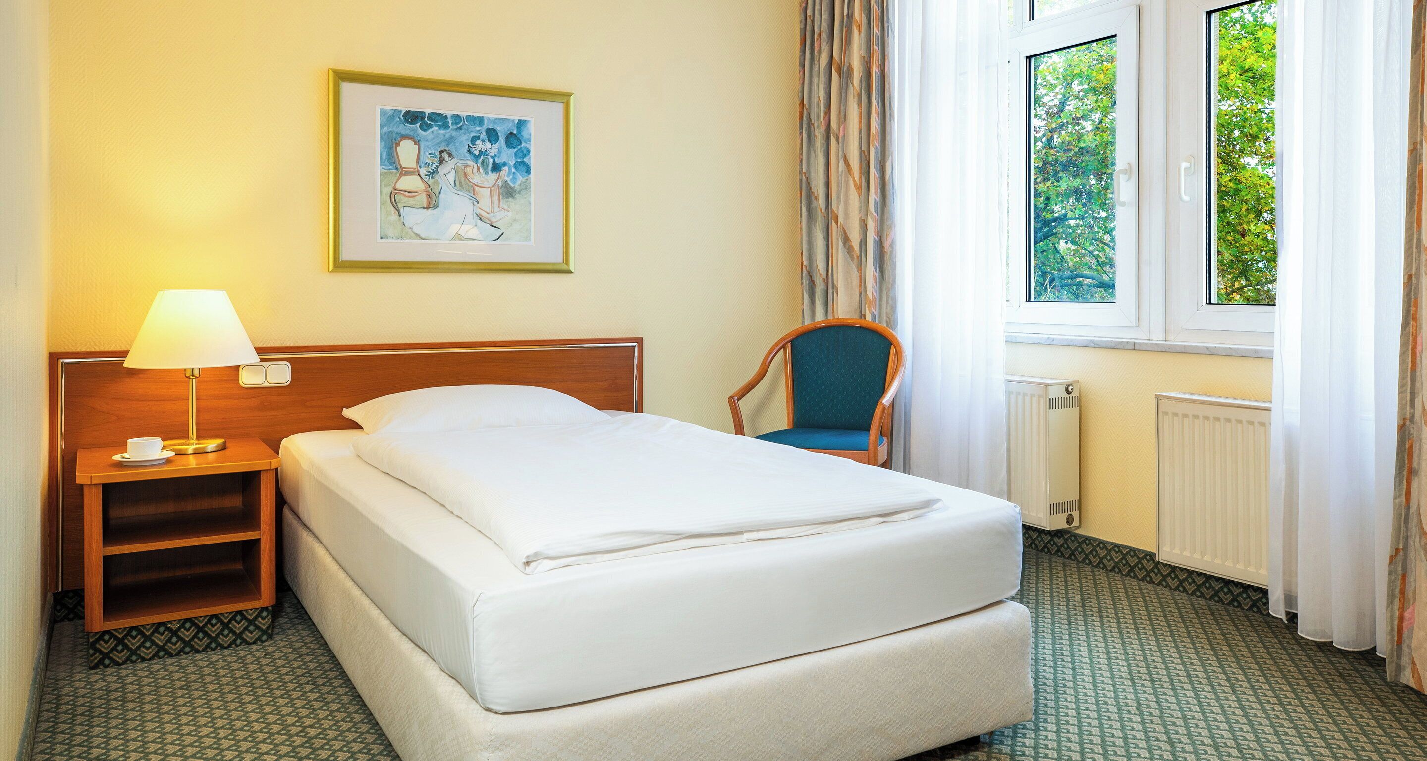 Standard Single Room | Hypo-allergenic bedding, desk, free WiFi, bed sheets