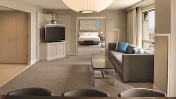 Suite, 1 King Bed, Non Smoking (Conference) | Egyptian cotton sheets, premium bedding, pillowtop beds, in-room safe