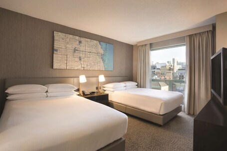 Hilton Chicago Magnificent Mile Suites - Image 9