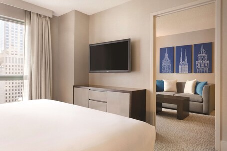 Hilton Chicago Magnificent Mile Suites - Image 52