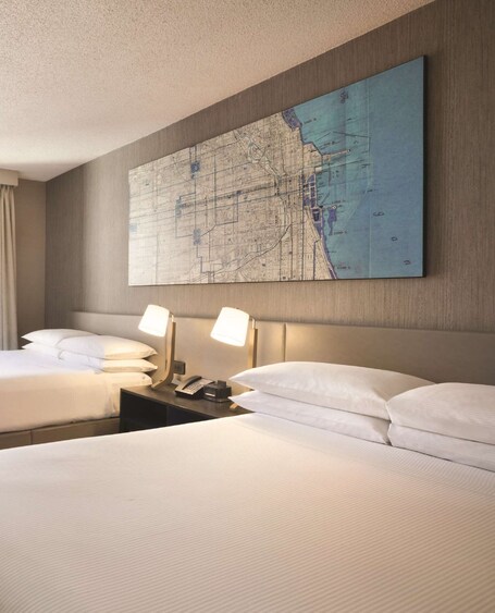 Hilton Chicago Magnificent Mile Suites - Image 12