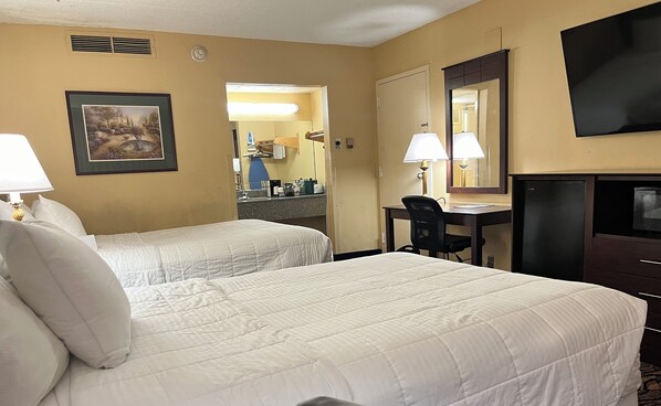 Double Exterior Room | 1 bedroom, pillowtop beds, desk, blackout drapes