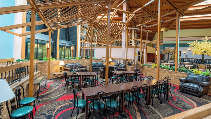 MCM Grande Hotel FunDome Odessa