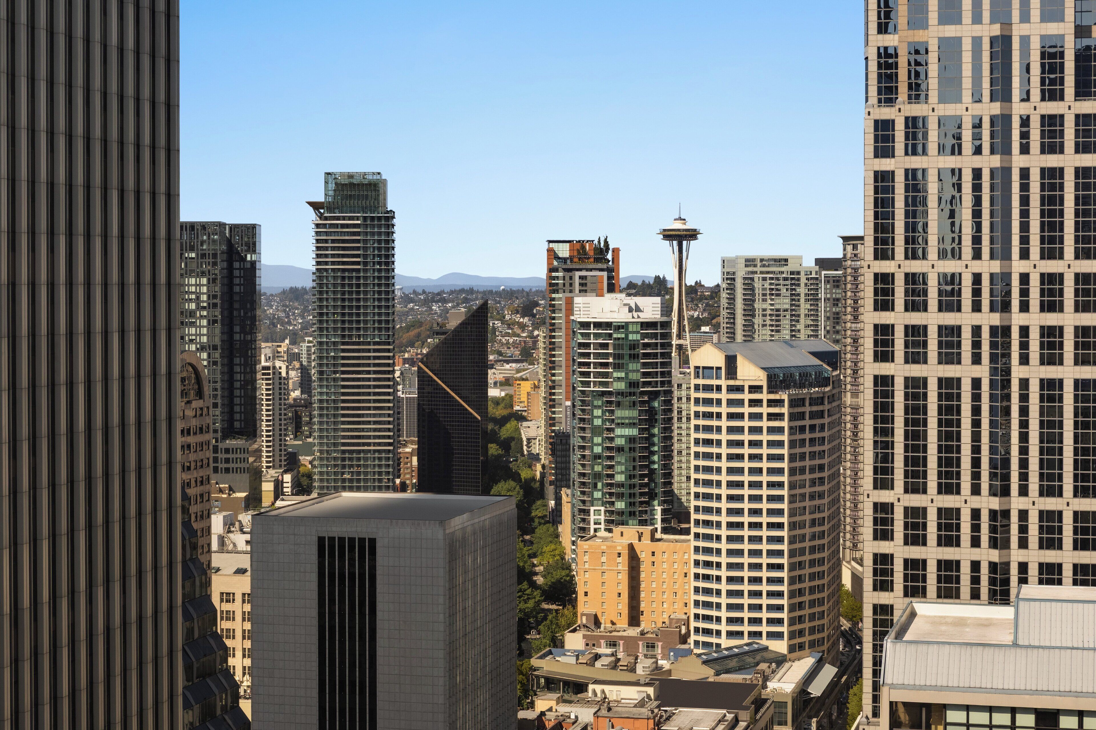 Photo - Crowne Plaza Seattle Newly Renovated with No Resort Fee