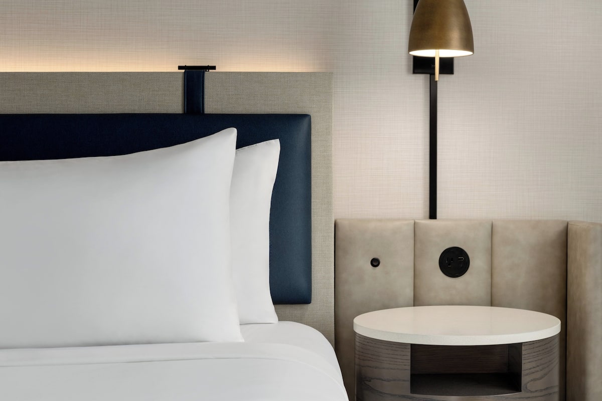 Hypo-allergenic bedding, in-room safe, desk, laptop workspace