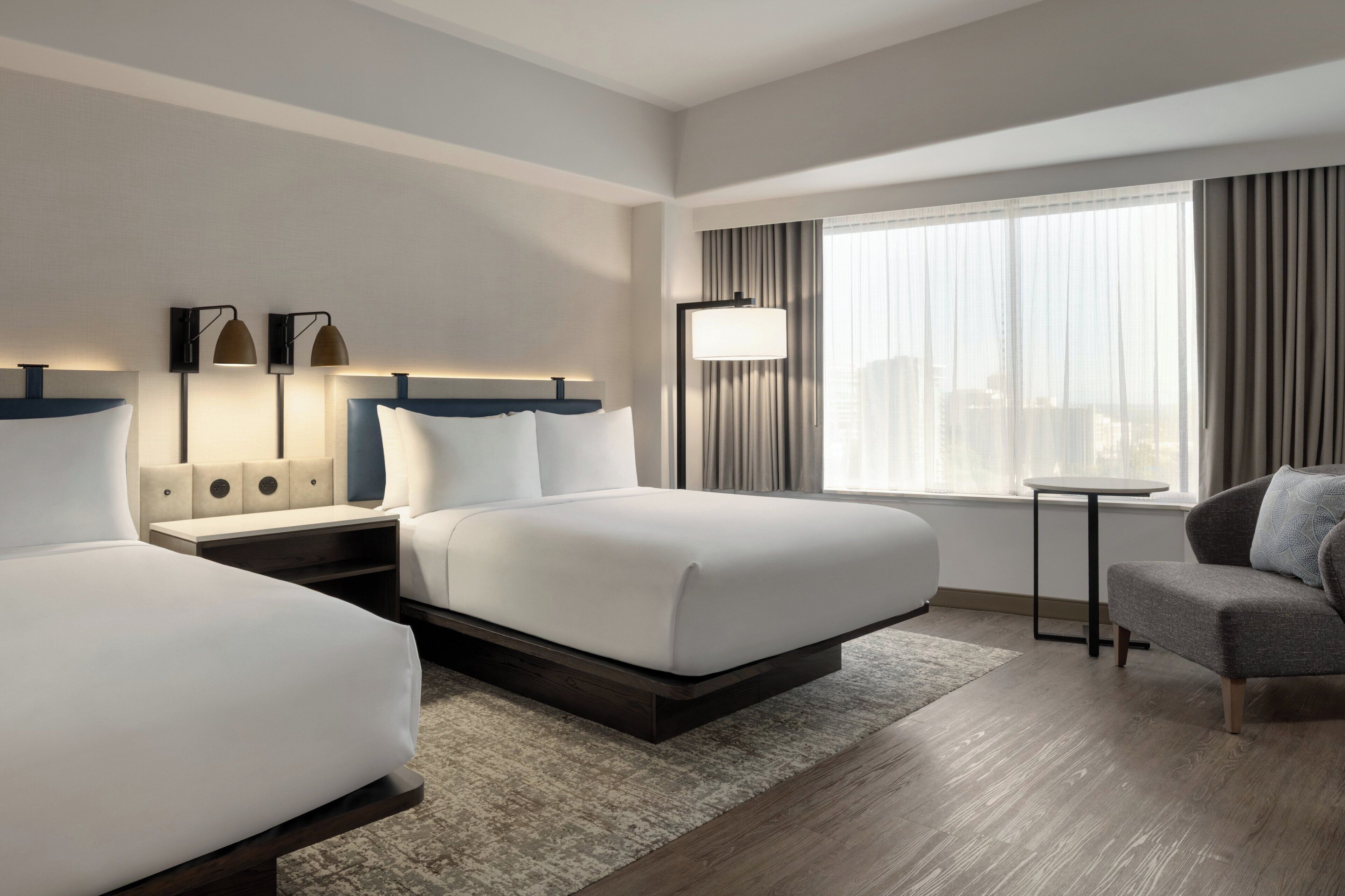 Hypo-allergenic bedding, in-room safe, desk, laptop workspace