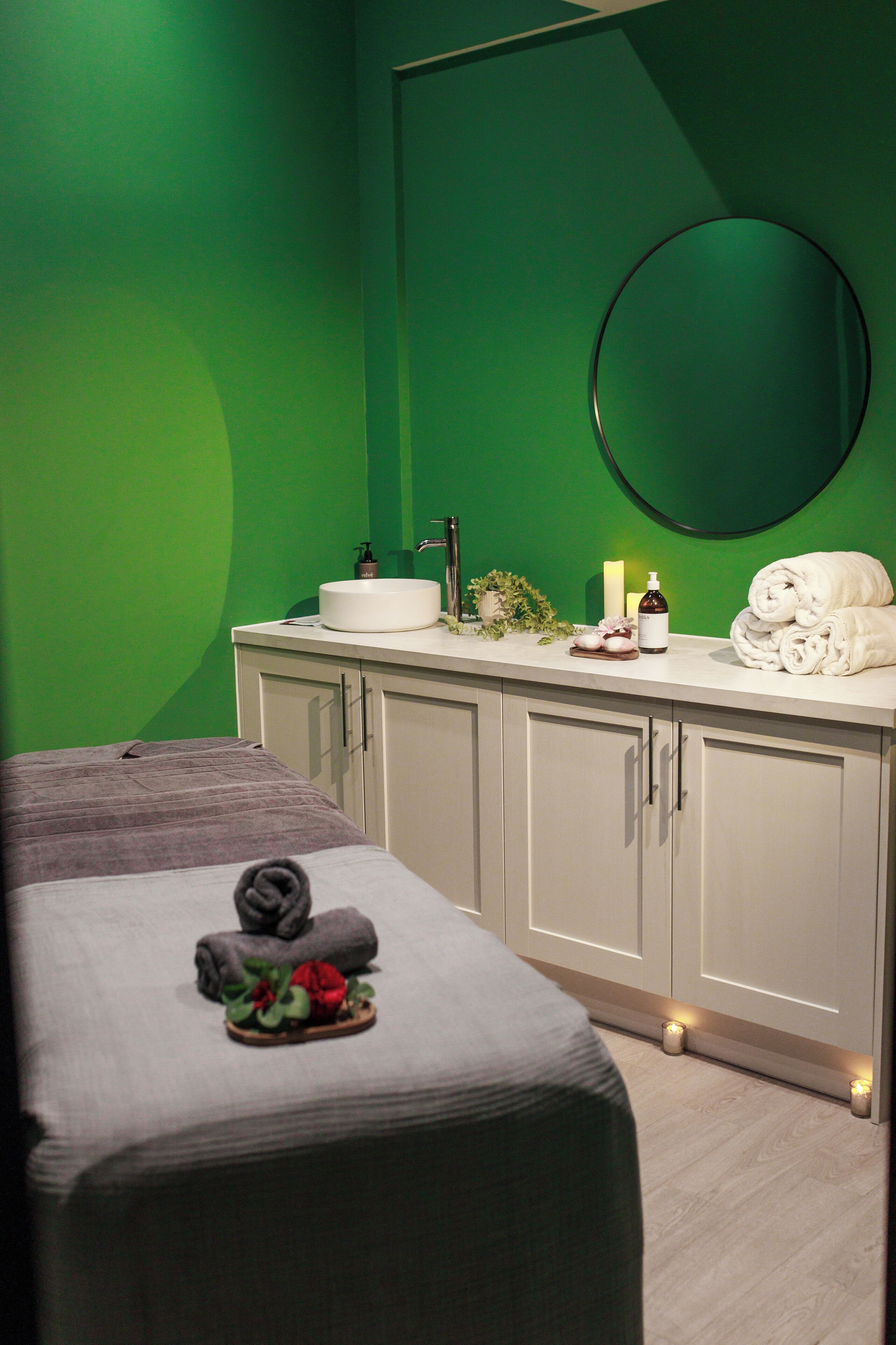 双人护理室、身体磨砂、面部护理、按摩服务