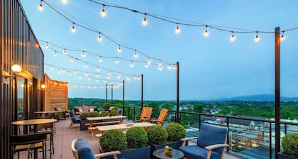 Graduate by Hilton Charlottesville