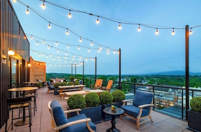 Graduate by Hilton Charlottesville