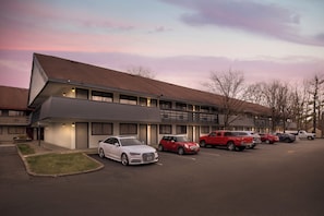 Unclassified image, 2 of 32, button - Red Roof Inn Parsippany (Parsippany)