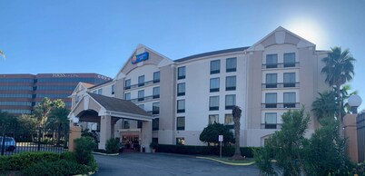 Comfort Inn & Suites Southwest Fwy at Westpark