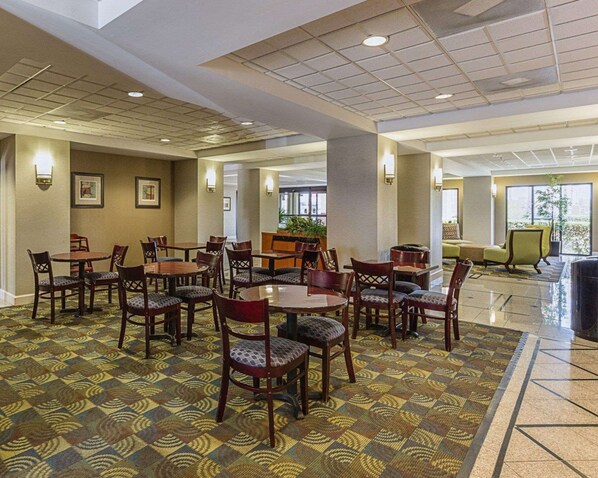 Desayuno buffet incluido todos los días