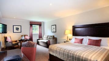 Kamar Deluks, 1 Tempat Tidur Double (Deluxe Family 4) | Seprai antialergi, meja kerja, dan ruang kerja ramah laptop