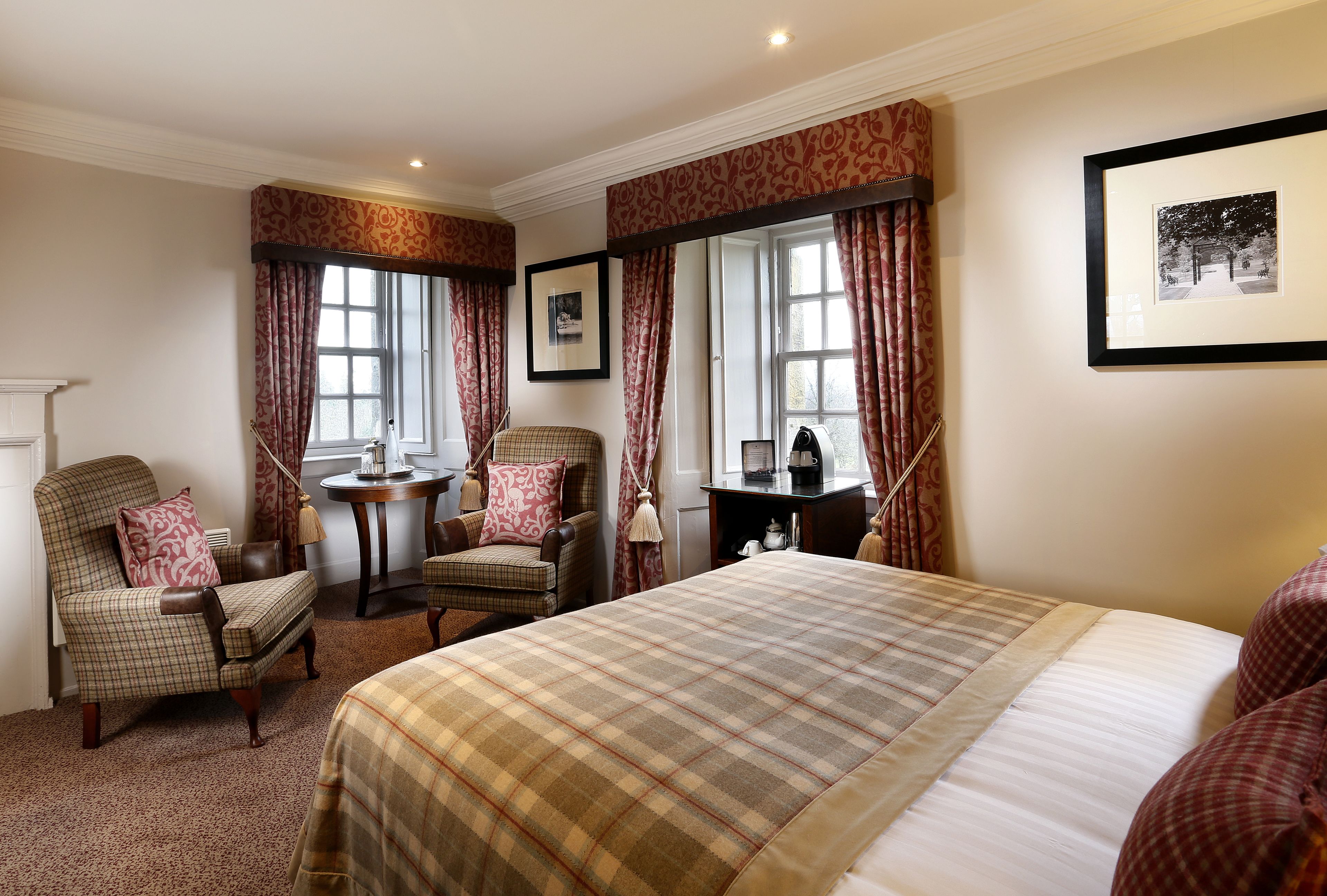 Photo - Macdonald Houstoun House