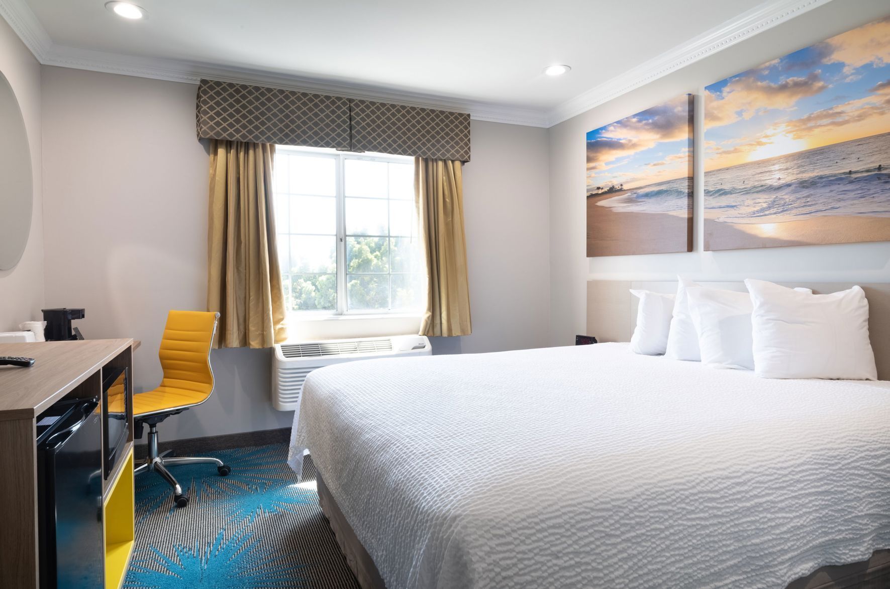 Desk, free WiFi, bed sheets, alarm clocks