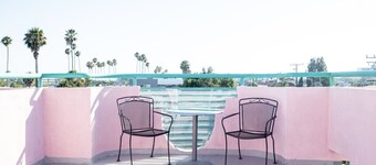 Days Inn by Wyndham Santa Monica