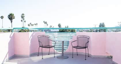 Days Inn by Wyndham Santa Monica
